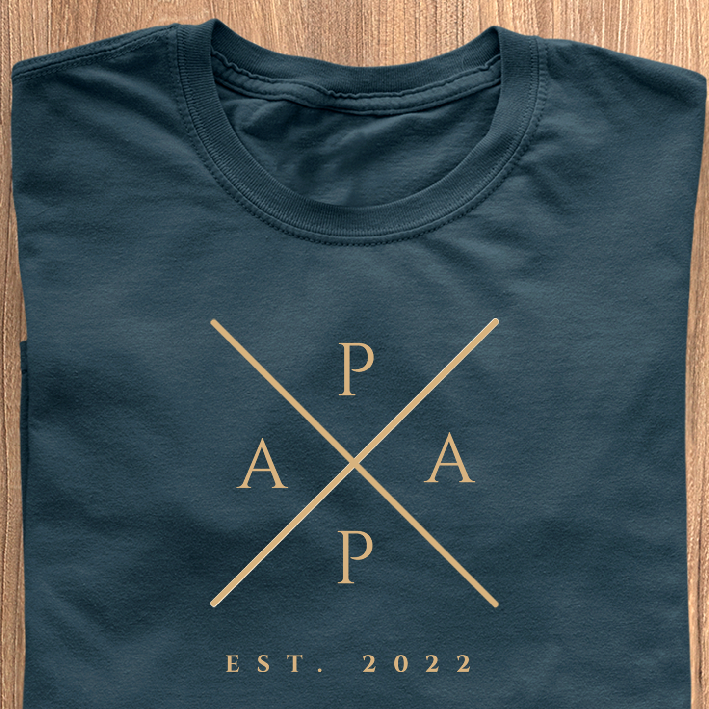 Papa Kräiz T-Shirt - Datum personaliséiert